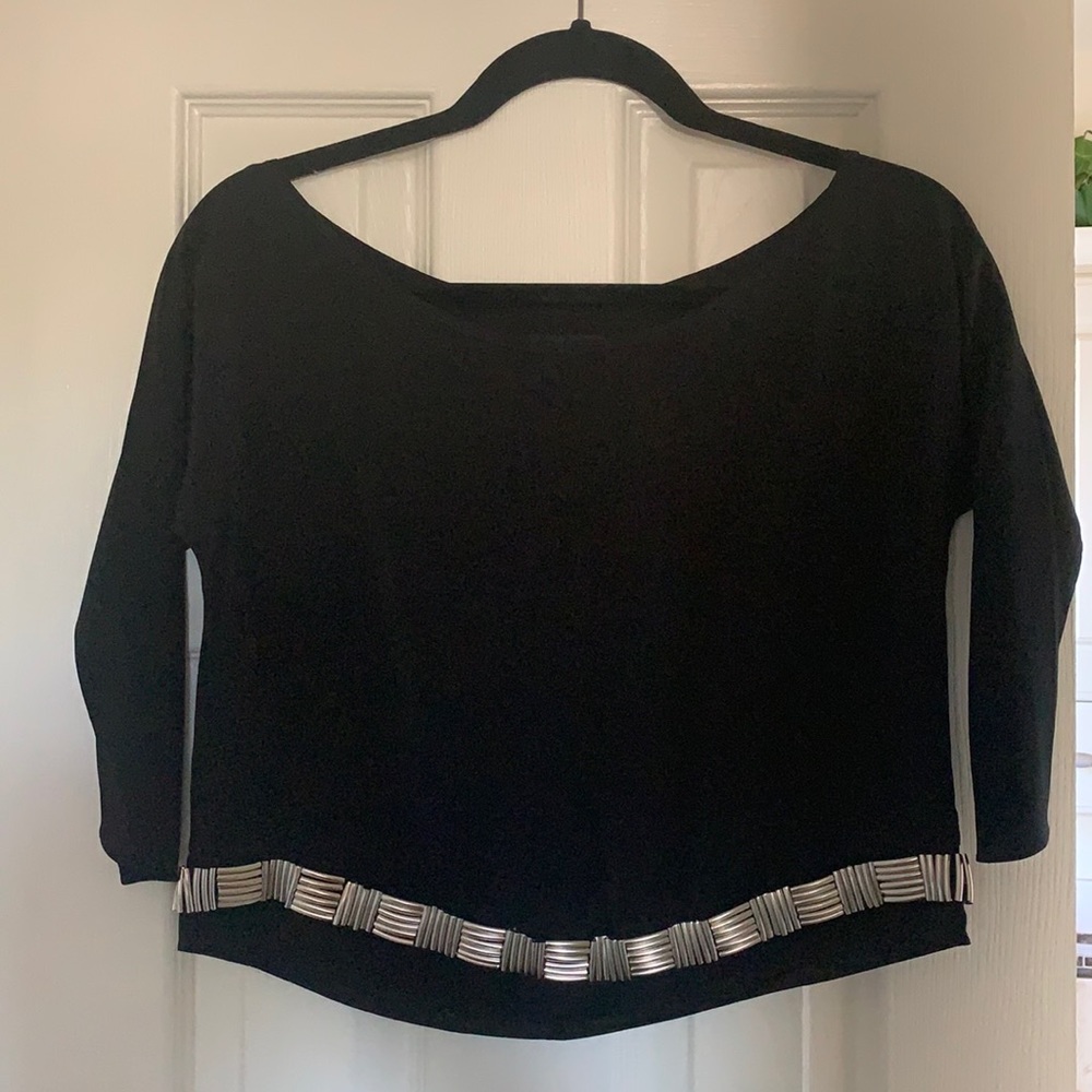 Three quarter sleeve black top